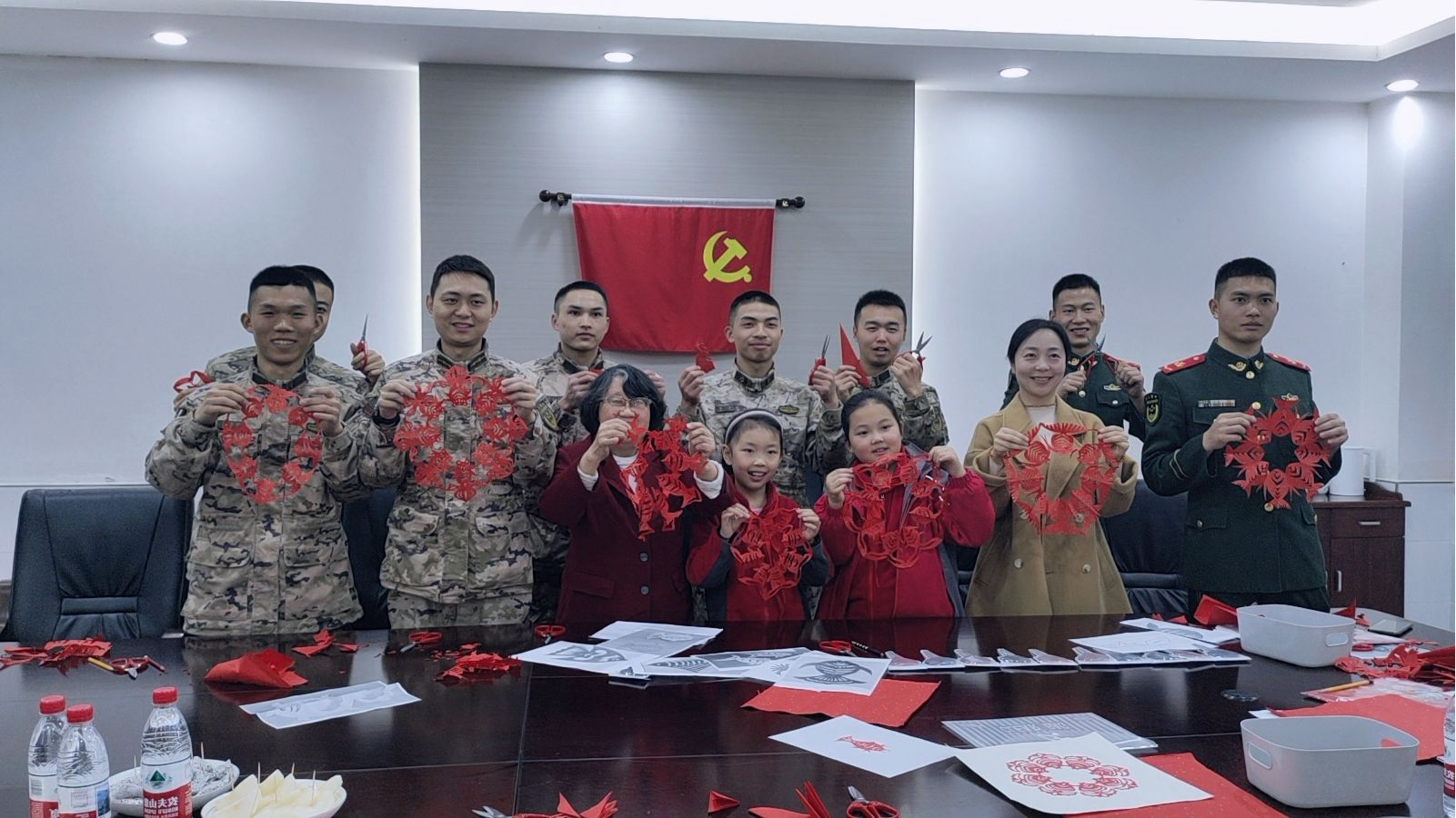 展示剪纸成果-年年有余。.png